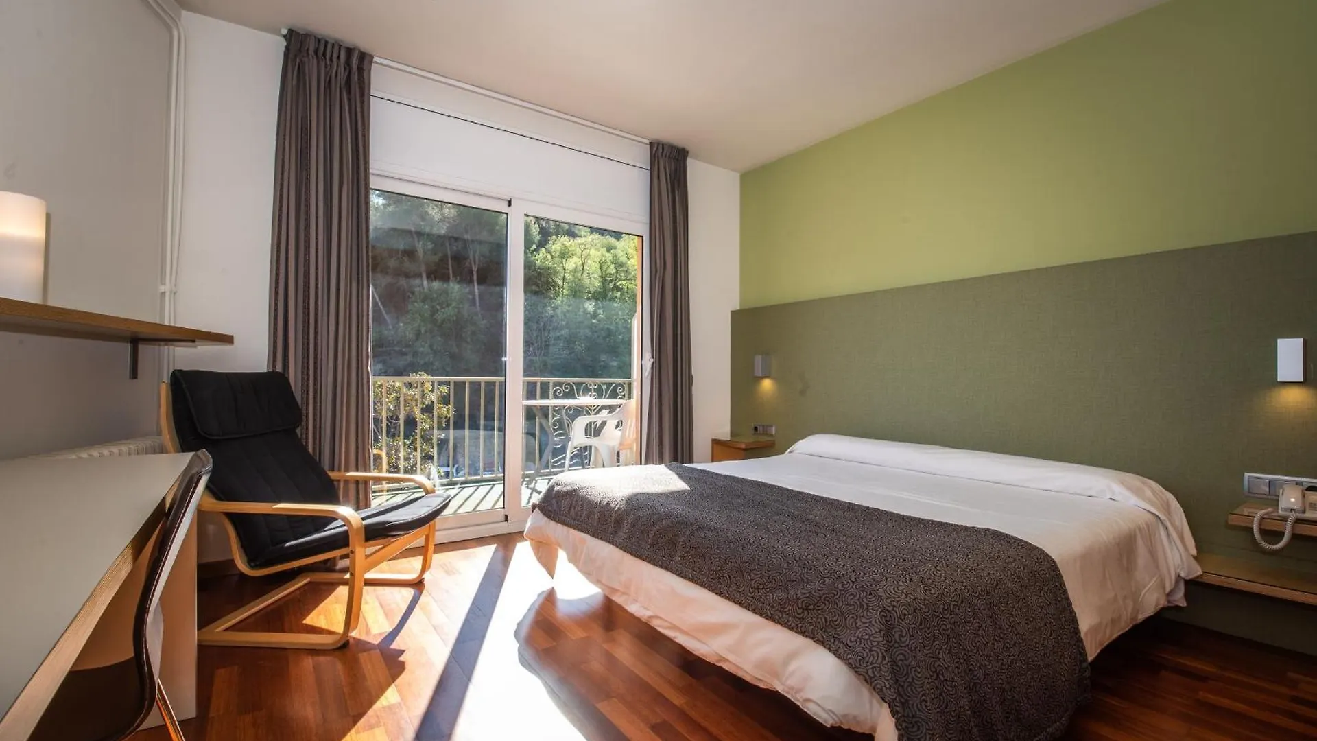Hotel Robert La Pobla de Claramunt 2*,